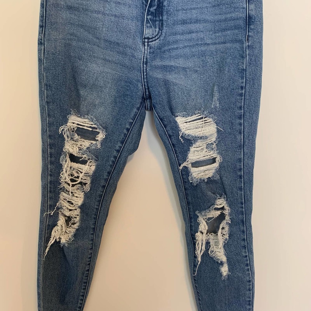 Cello Distressed Skinny Jeans Size 3/26 Blue Zip Button Closure Casual Cotton - Picture 3 of 15